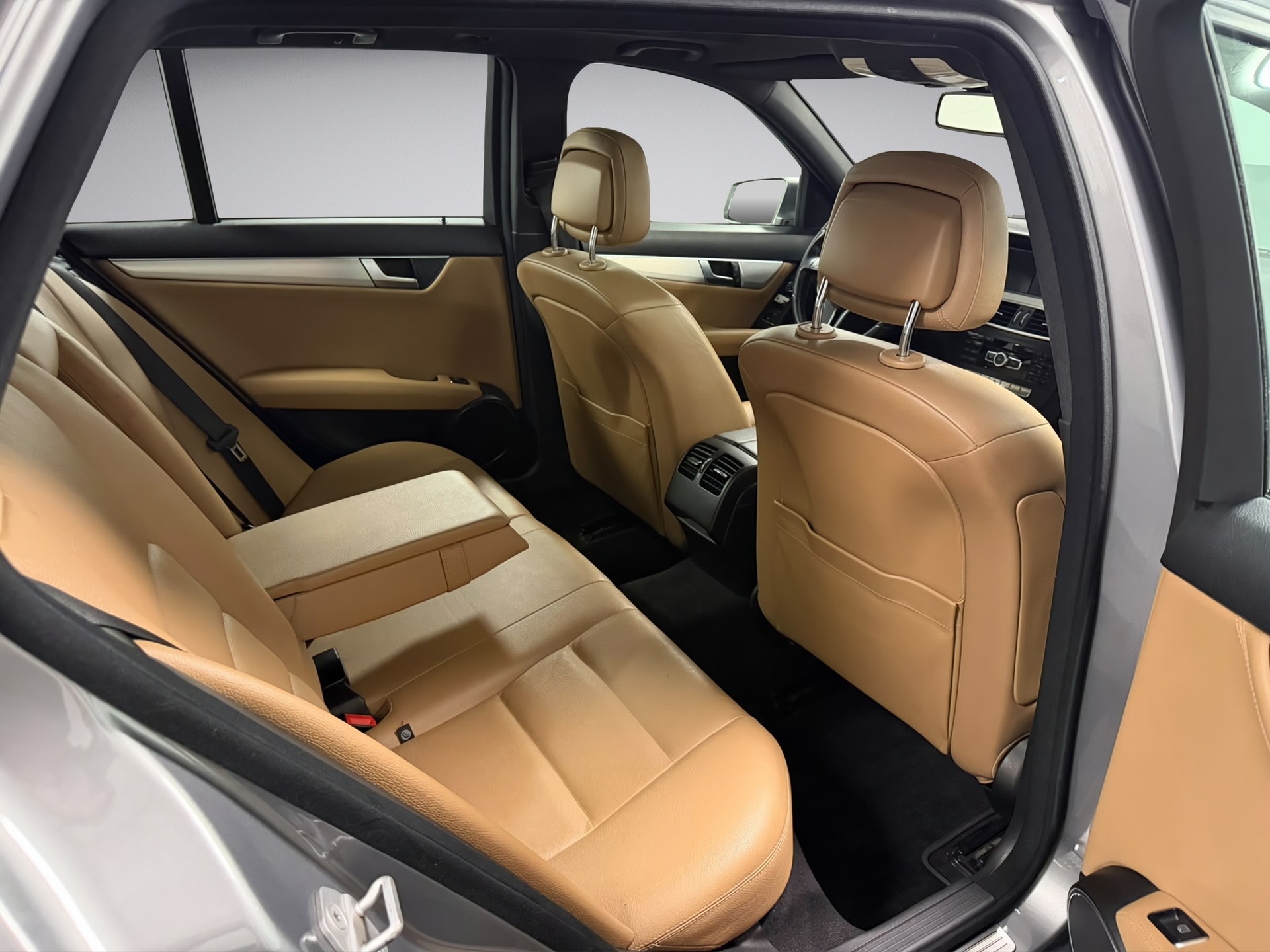 MERCEDES-BENZ C 300 CDI Avantgarde 4Matic 7G-Tronic-image-13