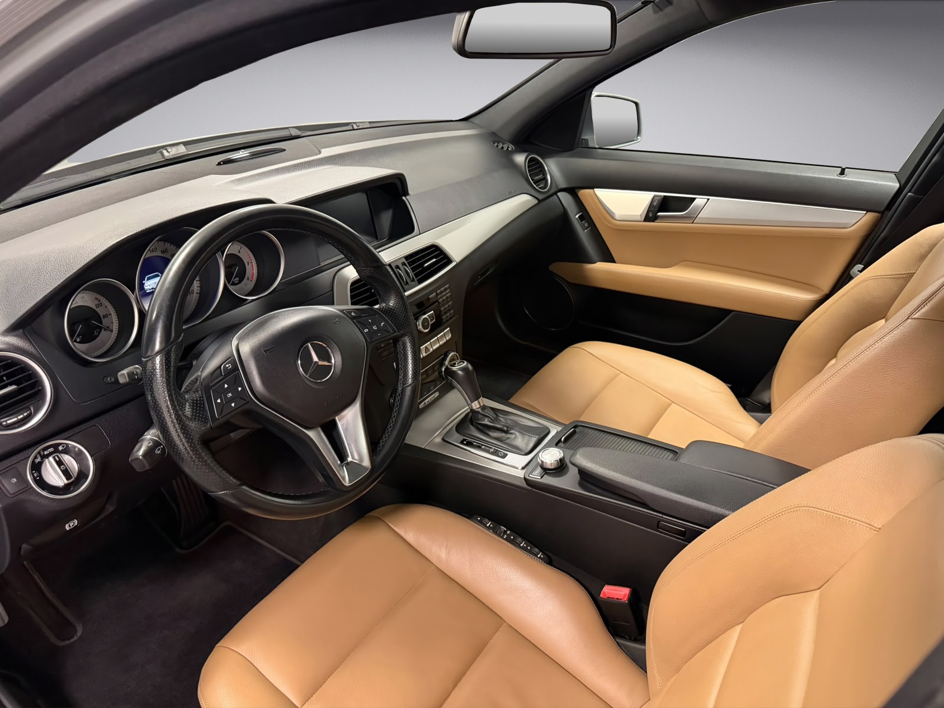 MERCEDES-BENZ C 300 CDI Avantgarde 4Matic 7G-Tronic-image-8