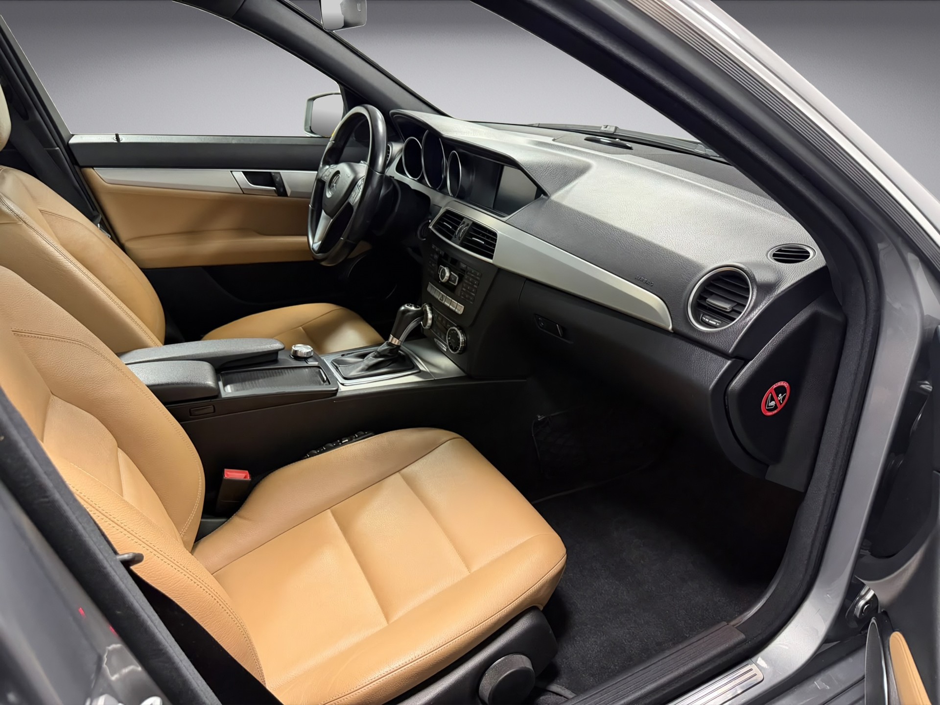 MERCEDES-BENZ C 300 CDI Avantgarde 4Matic 7G-Tronic-image-14
