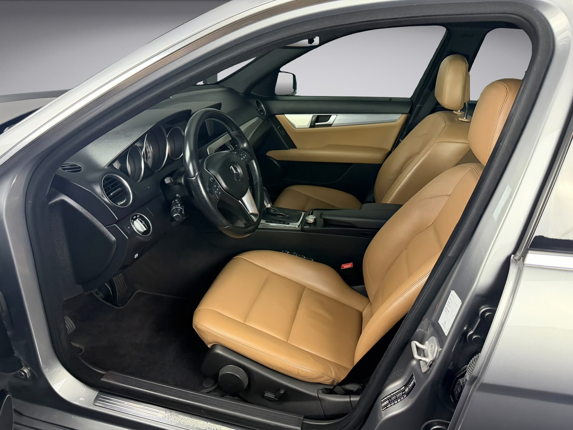 MERCEDES-BENZ C 300 CDI Avantgarde 4Matic 7G-Tronic-image-10