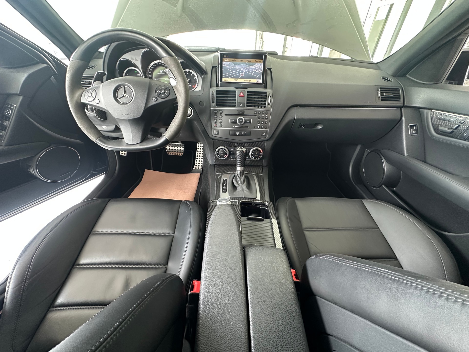 MERCEDES-BENZ C 63 AMG Avantgarde 7G-Tronic-image-11