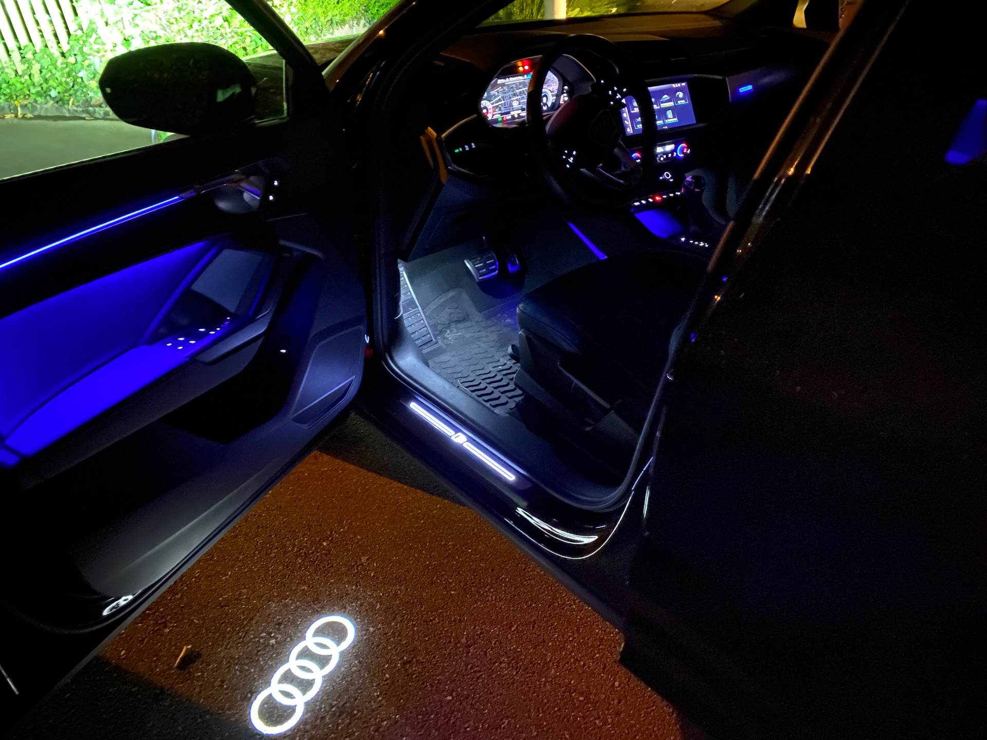 AUDI Sportback 40 TFSI S line quattro-image-3