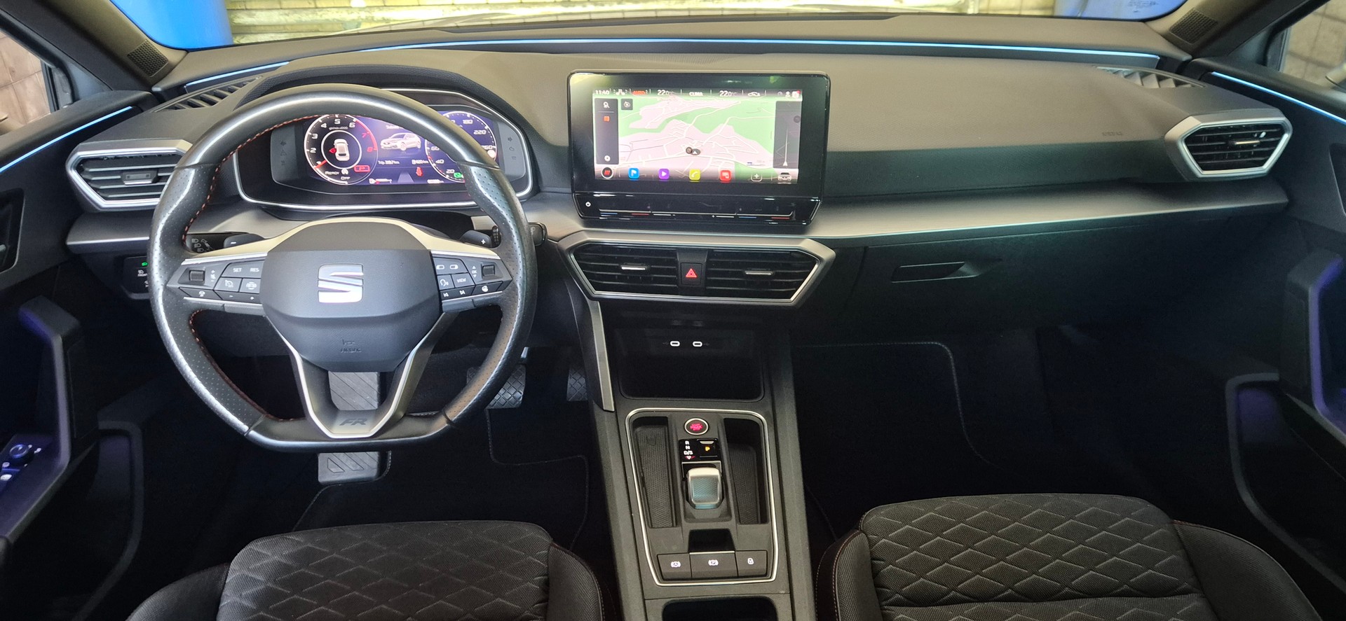 SEAT Leon 1.5 eTSI mHEV DSG Hola FR-image-14