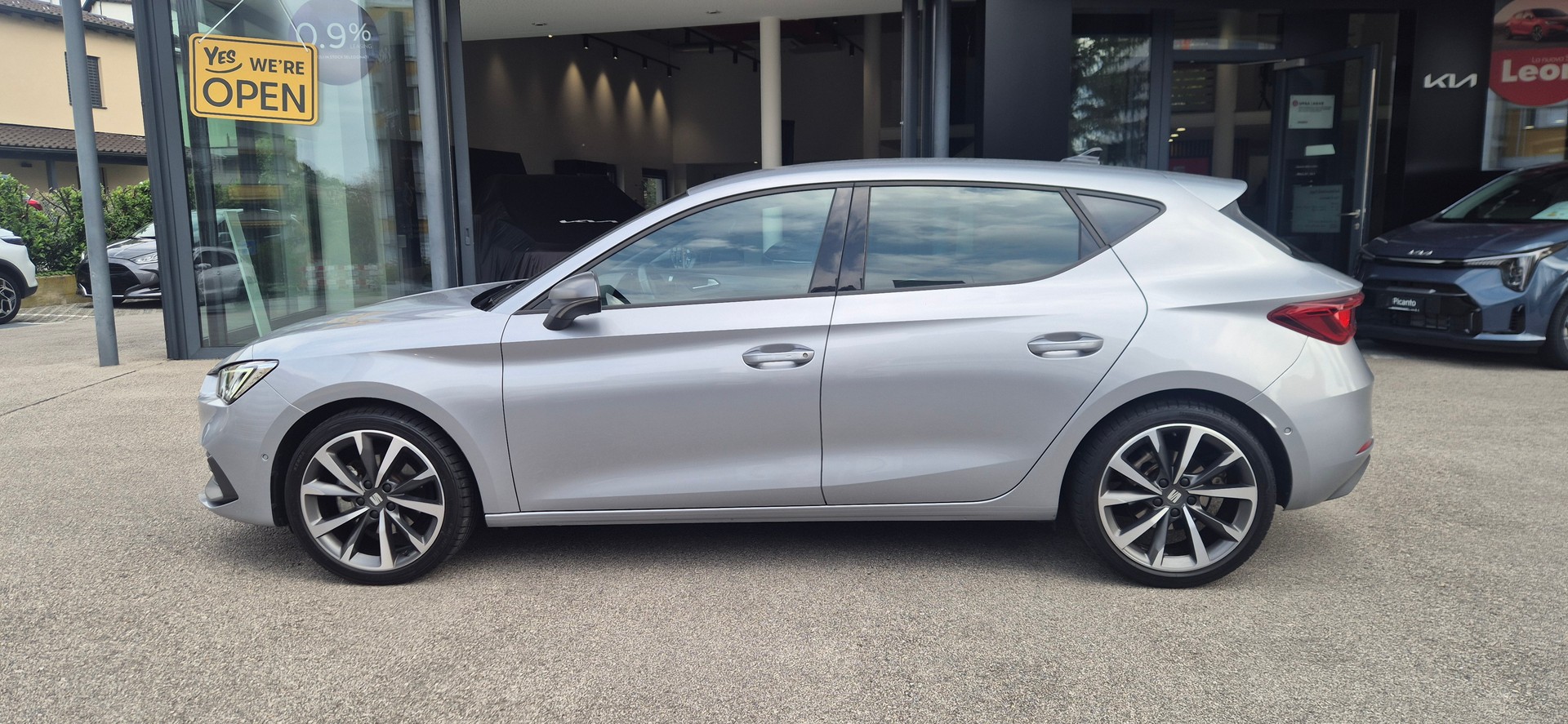 SEAT Leon 1.5 eTSI mHEV DSG Hola FR-image-5