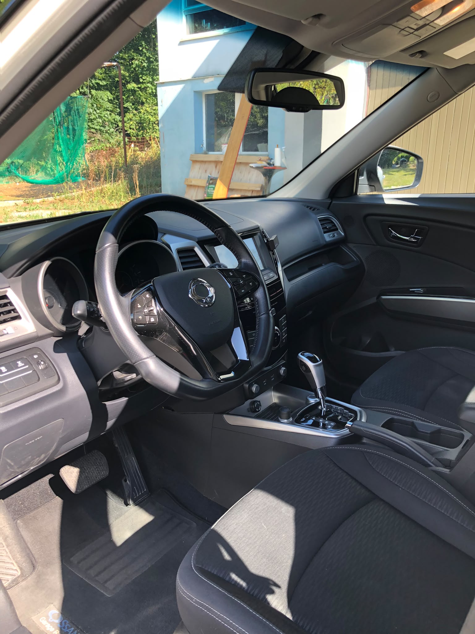 KGM-SsangYong 1.6 e-XDi Sapphire 4WD-image-3