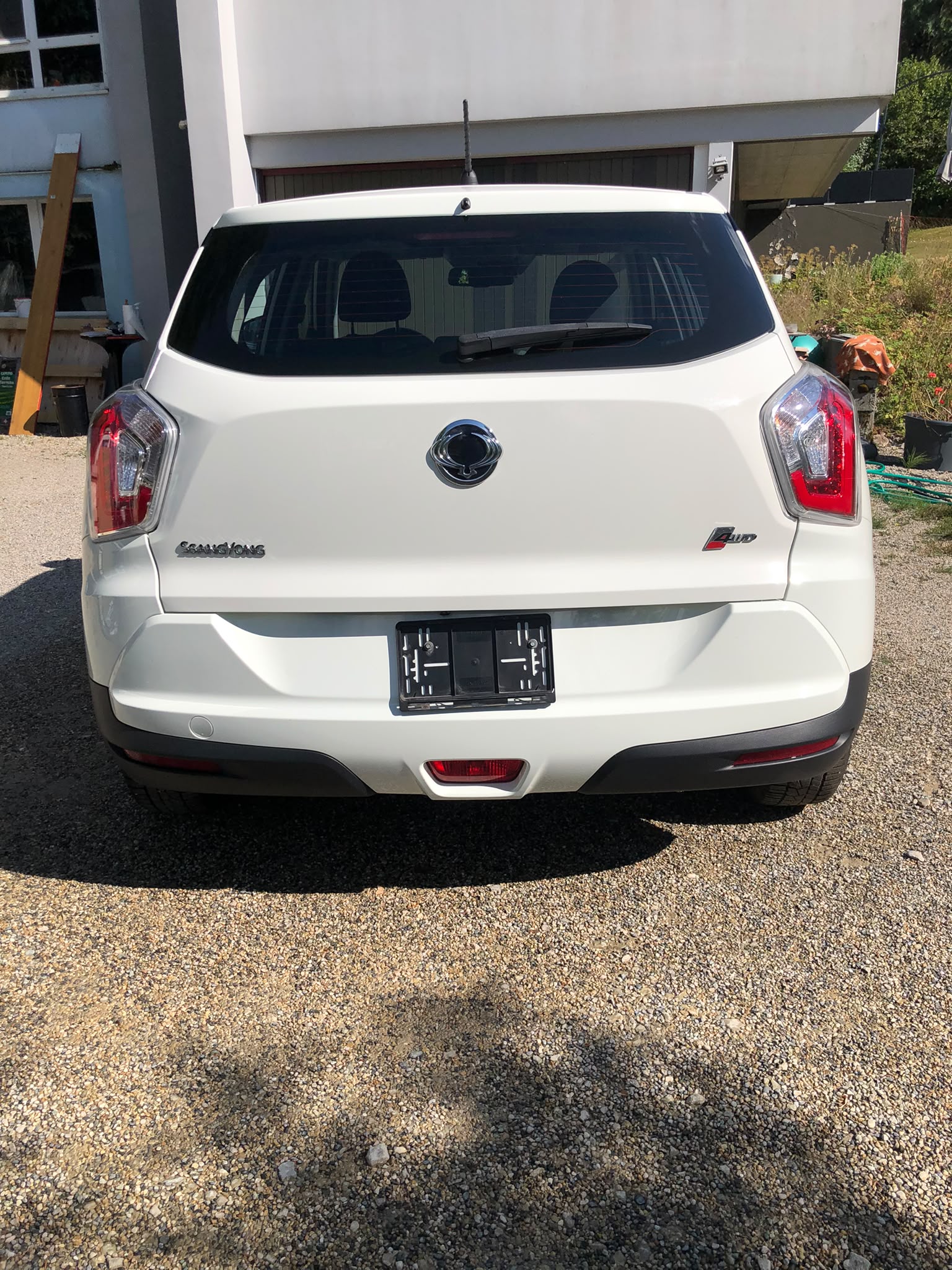 KGM-SsangYong 1.6 e-XDi Sapphire 4WD-image-1