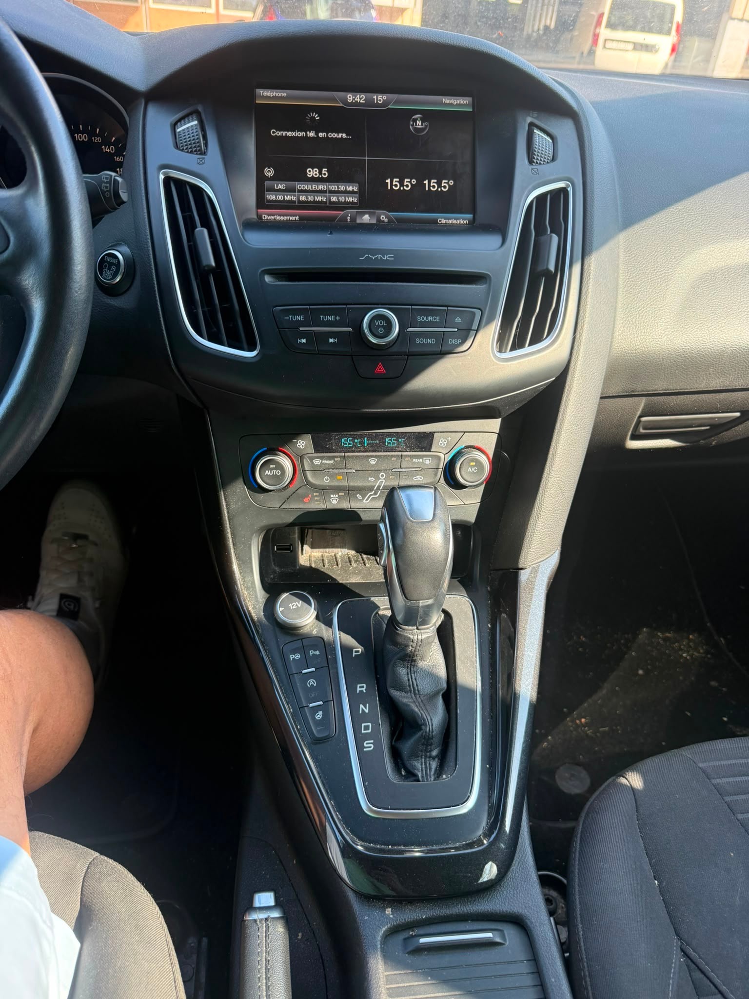 FORD Focus 1.5 SCTi ST Line Automatic-image-5