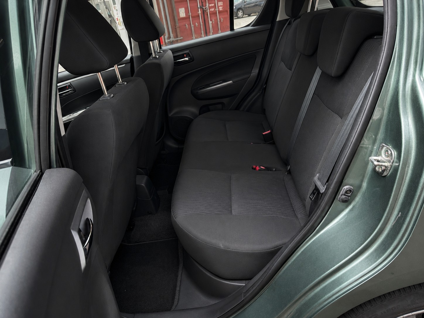 SUZUKI Swift 1.2i 16V GL Top-image-9