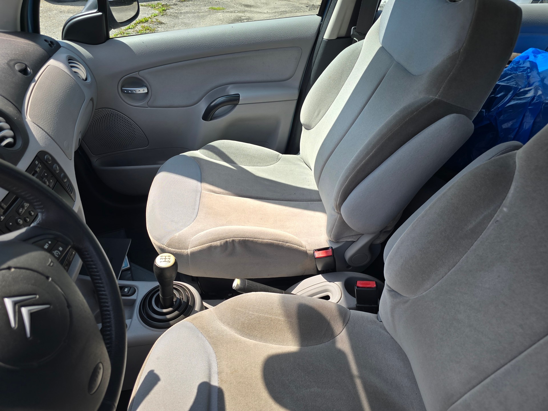 CITROEN C3 1.6i 16V Exclusive-image-6