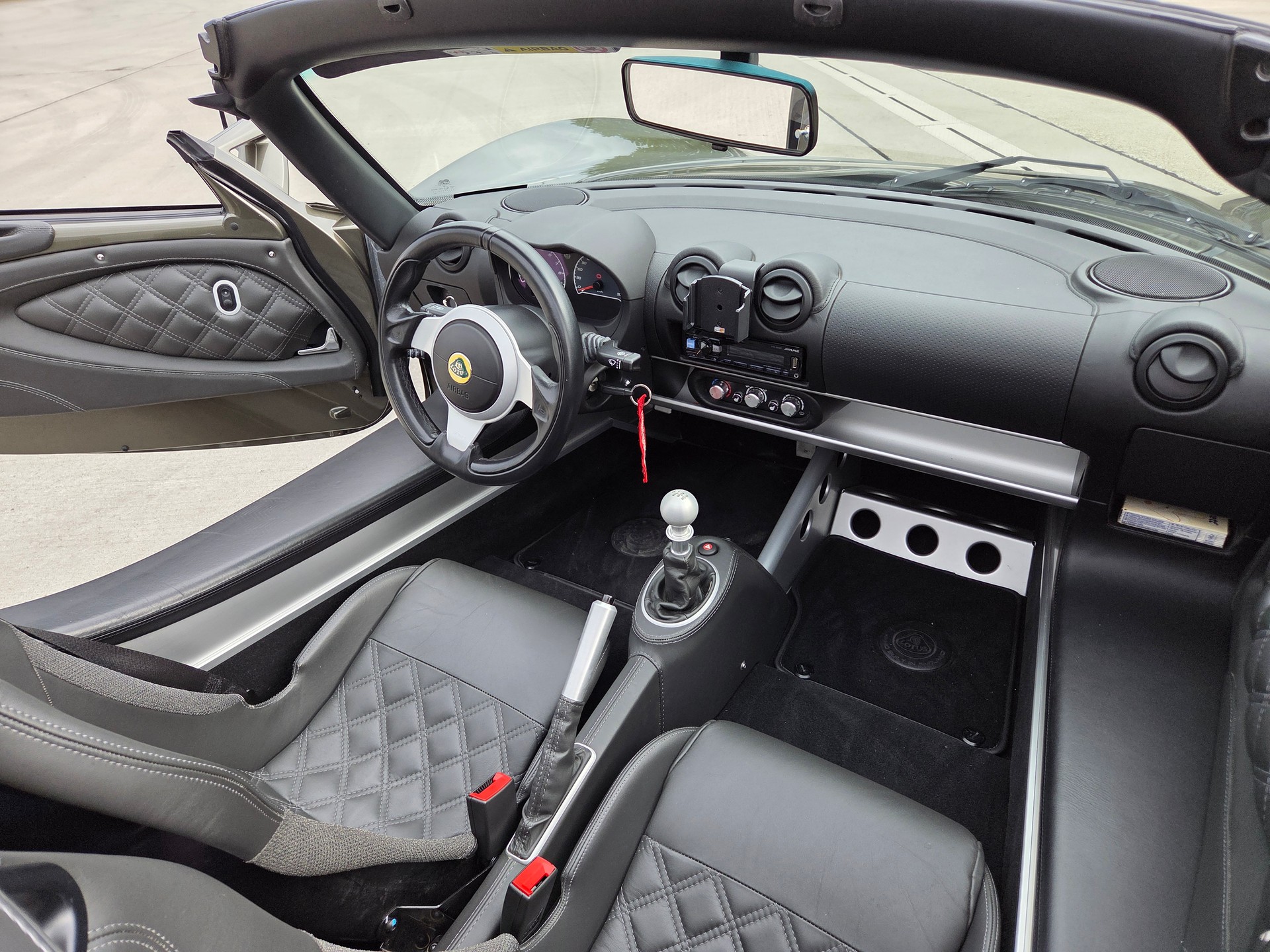 LOTUS 3.5 V6 S-image-9