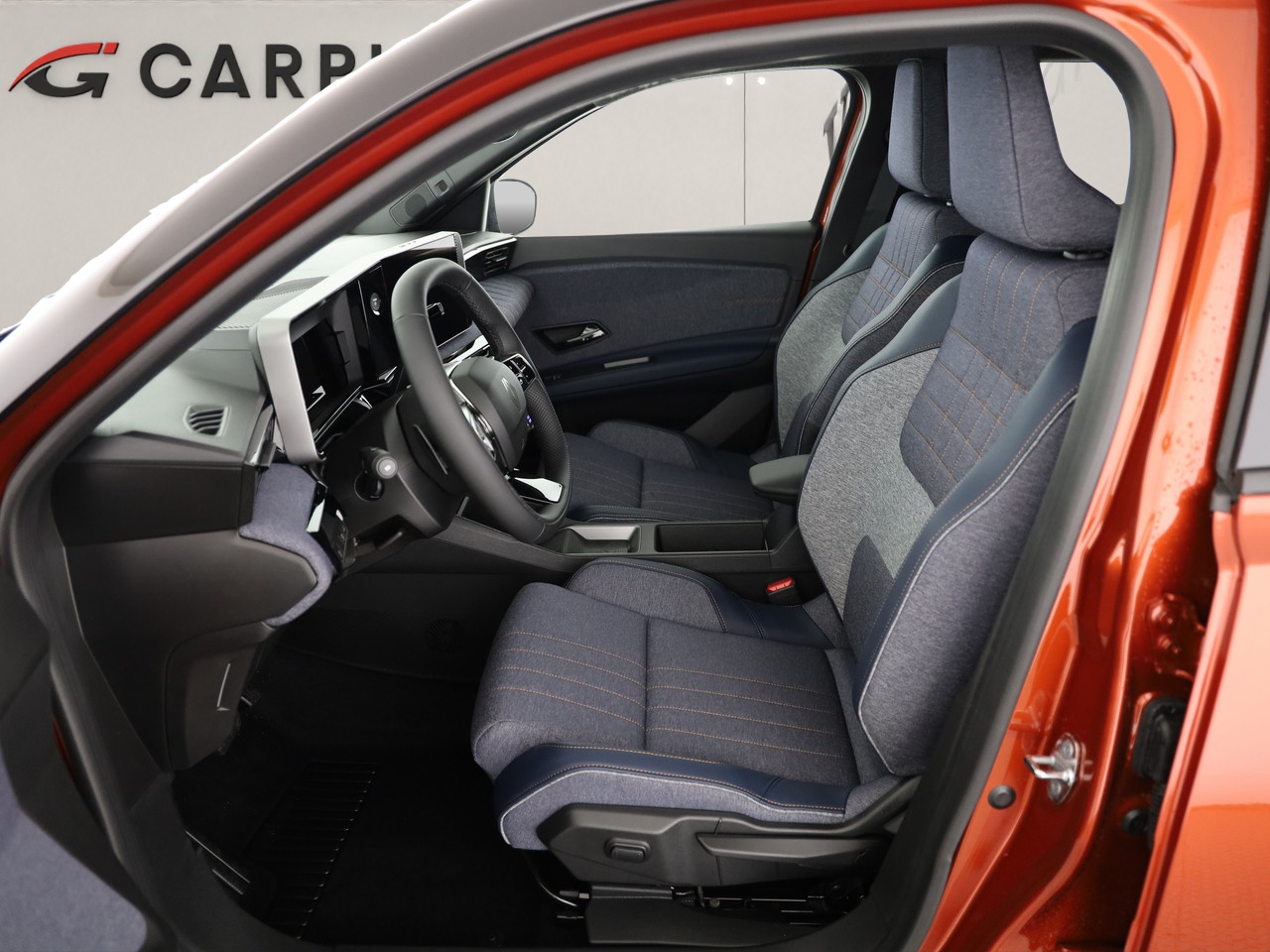RENAULT R4 E-Tech Comfort Range techno-image-5