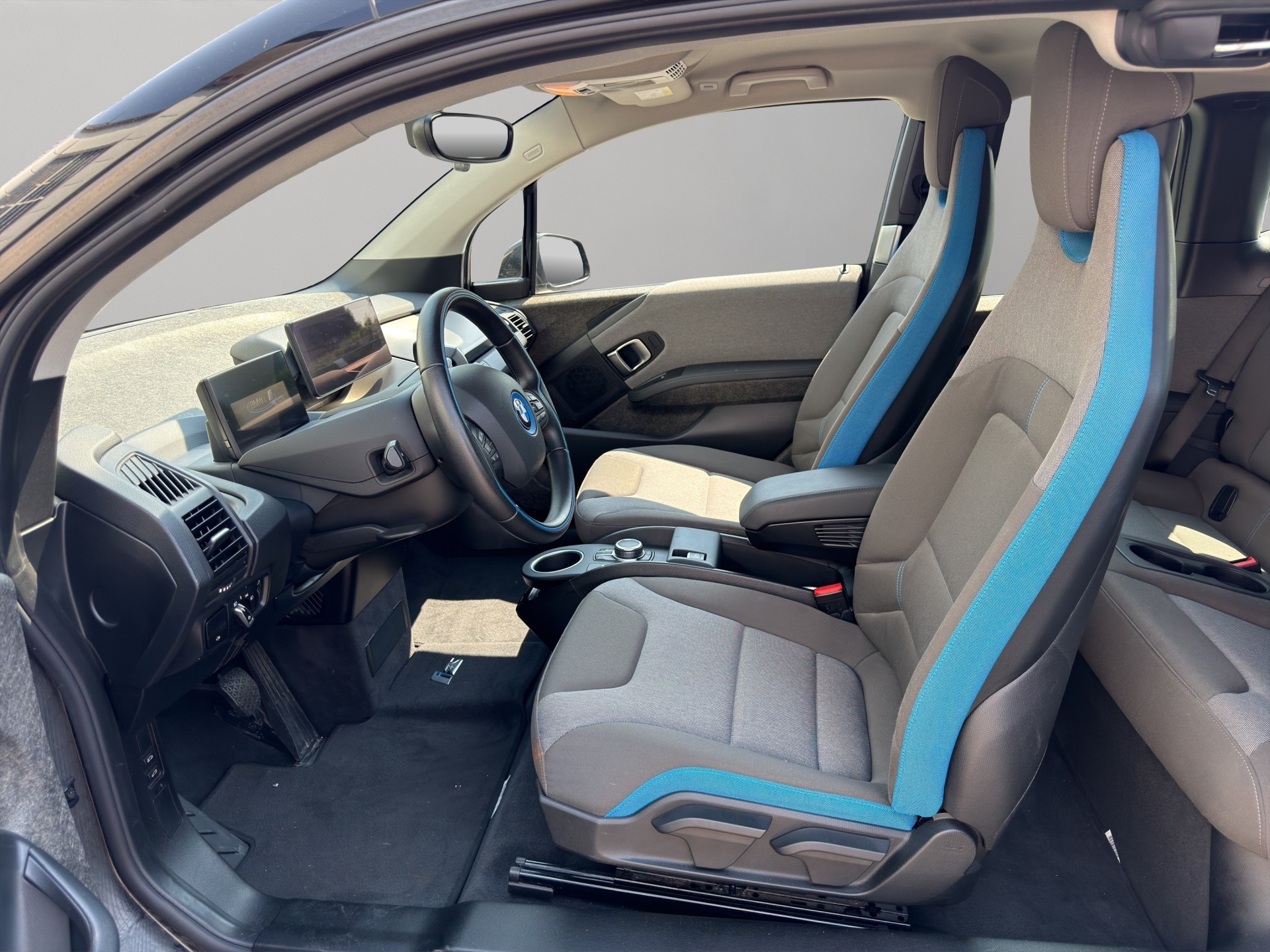 BMW i3s (120Ah)-image-15