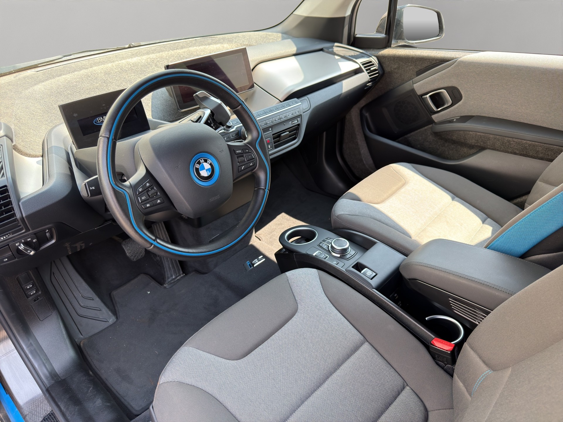 BMW i3s (120Ah)-image-10