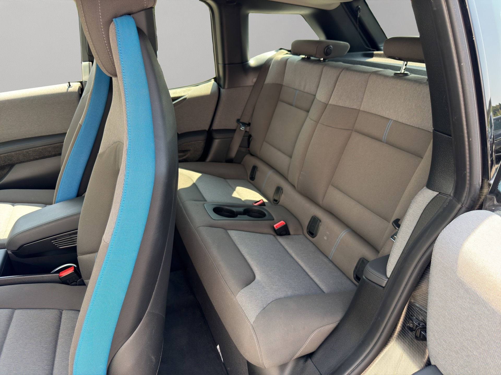 BMW i3s (120Ah)-image-16