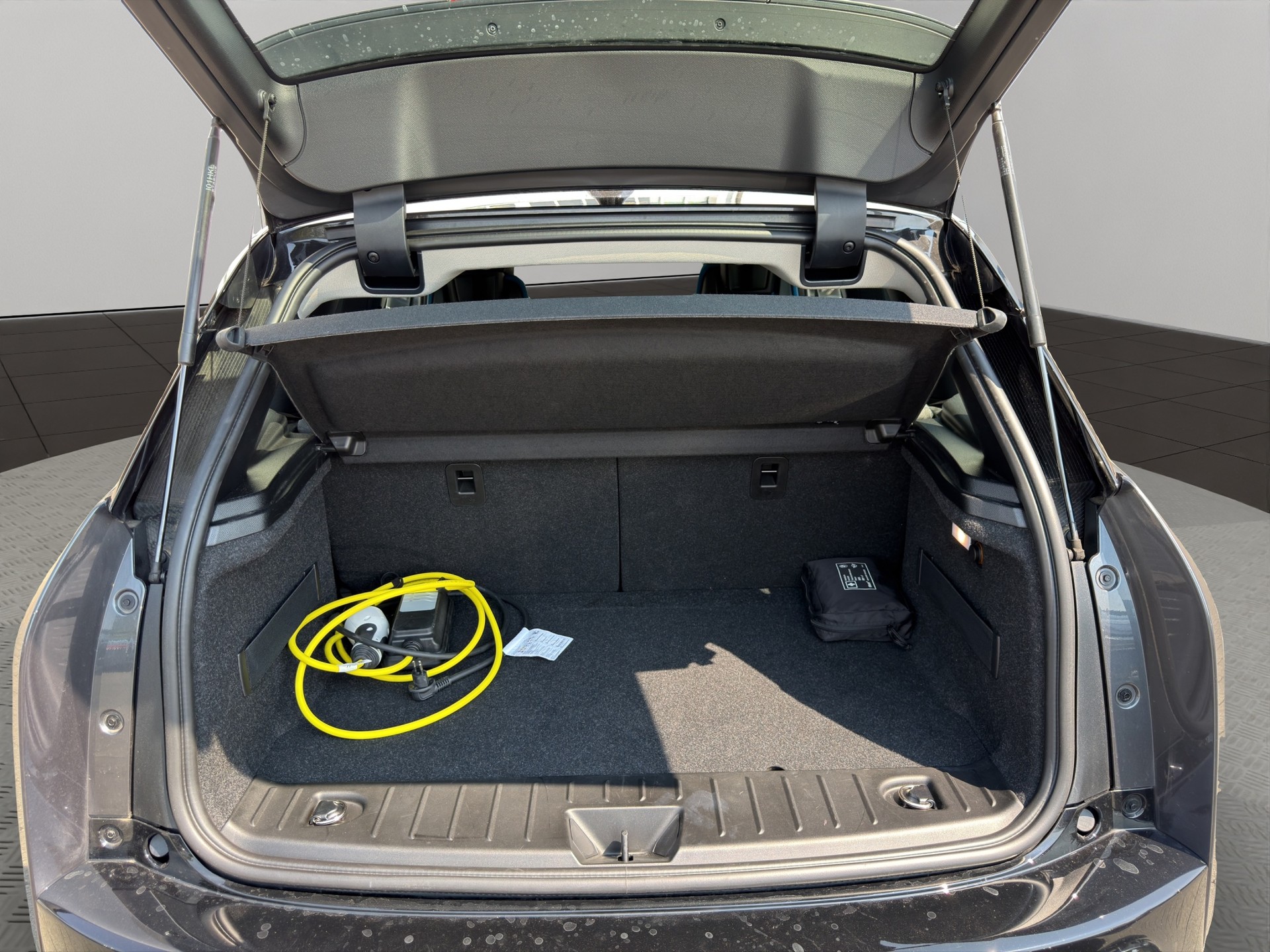 BMW i3s (120Ah)-image-19
