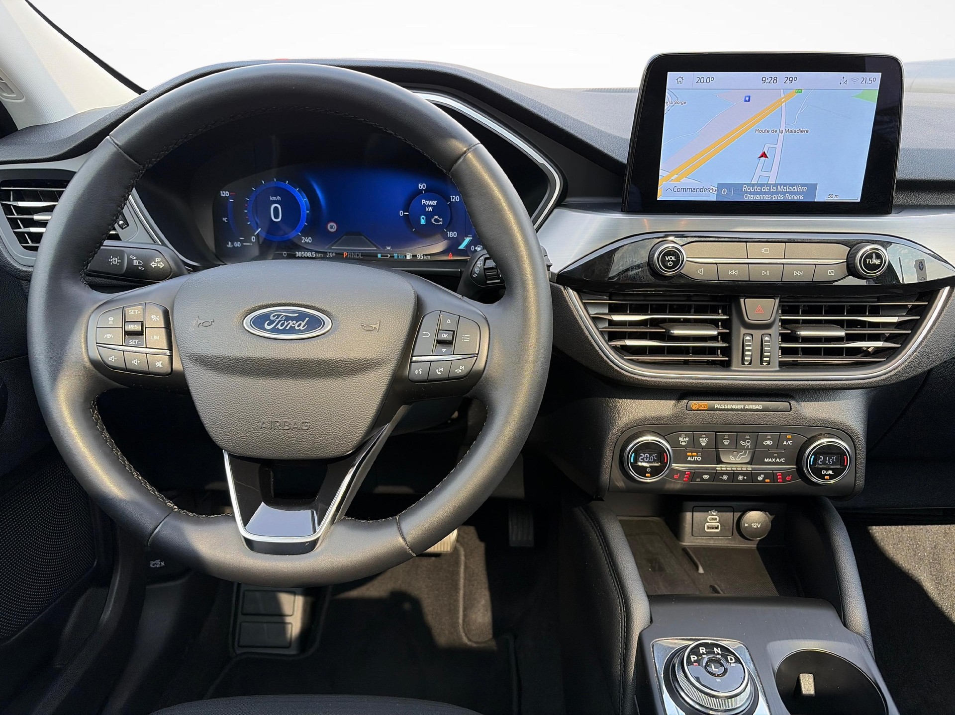 FORD Kuga 2.5 Plug-in Hybrid Titanium X-image-16
