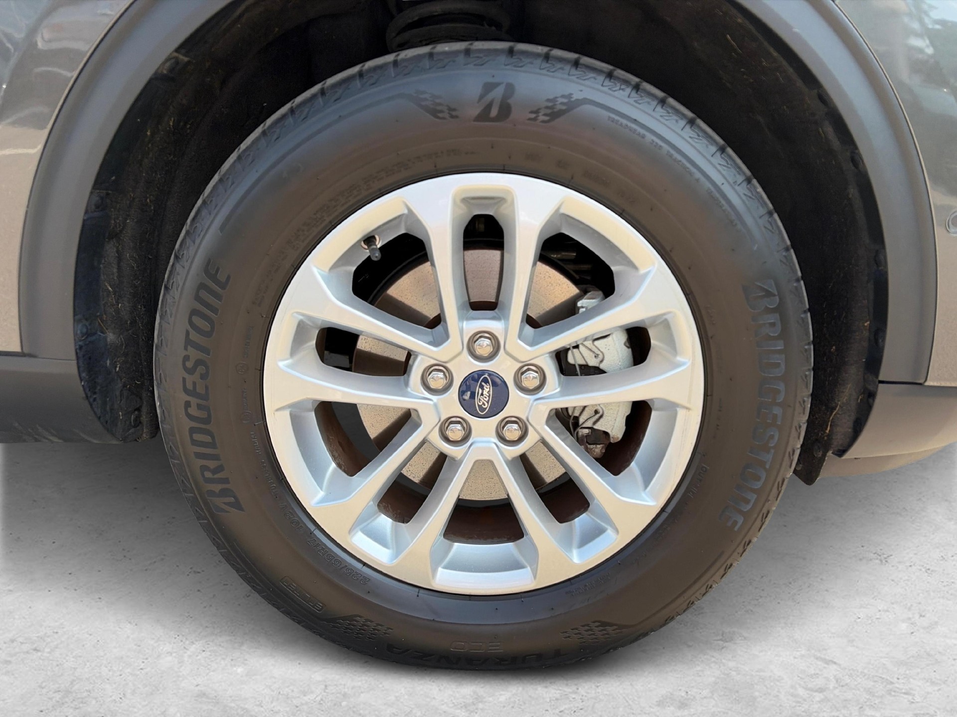 FORD Kuga 2.5 Plug-in Hybrid Titanium X-image-19