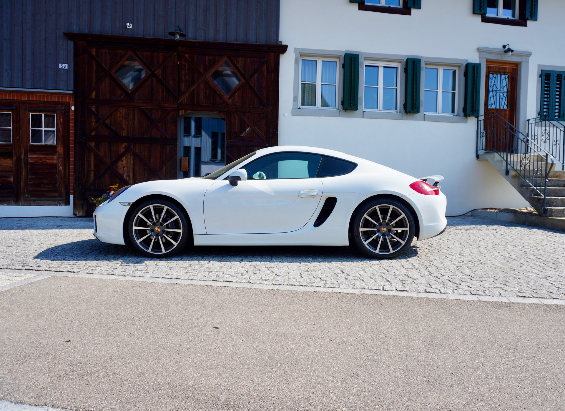 PORSCHE 2.7 PDK-image-2