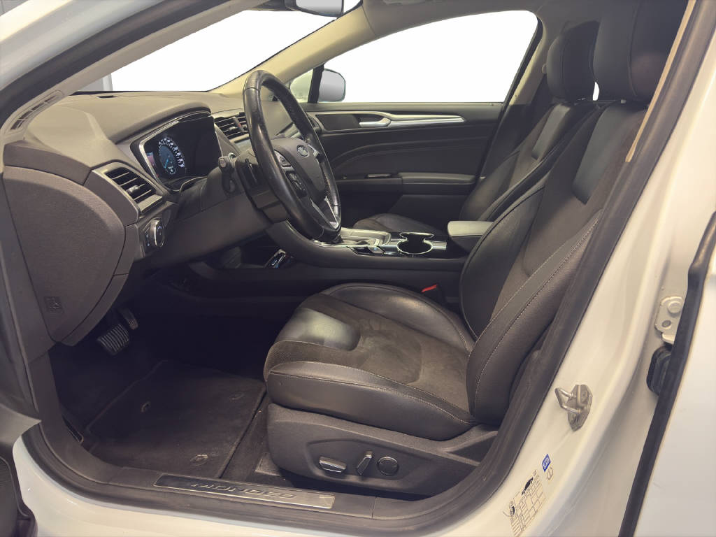 FORD Mondeo Station Wagon 2.0 TDCi 180 Titanium 4x4-image-3