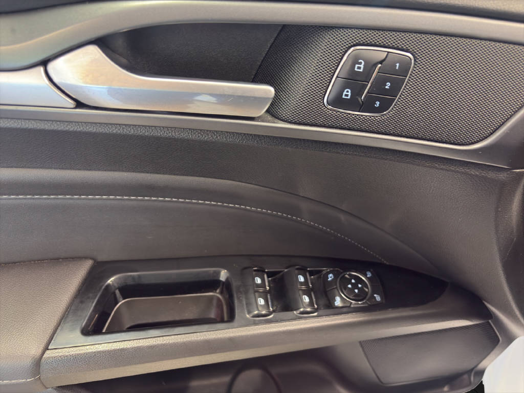 FORD Mondeo Station Wagon 2.0 TDCi 180 Titanium 4x4-image-2
