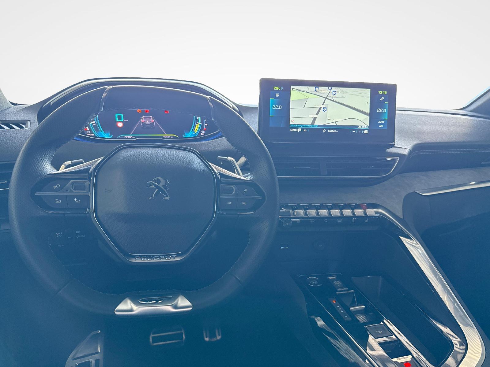 PEUGEOT 3008 1.6 Plug-in Hybrid4 GT-image-8