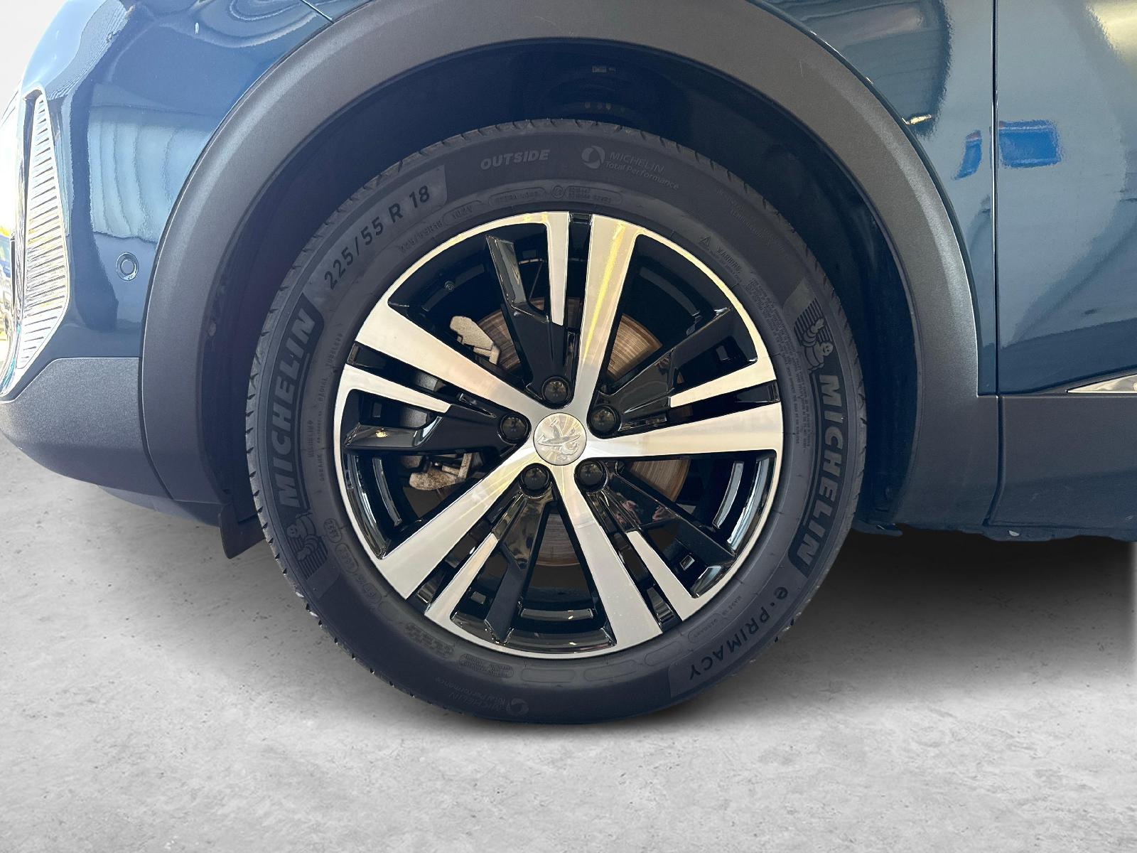 PEUGEOT 3008 1.6 Plug-in Hybrid4 GT-image-12