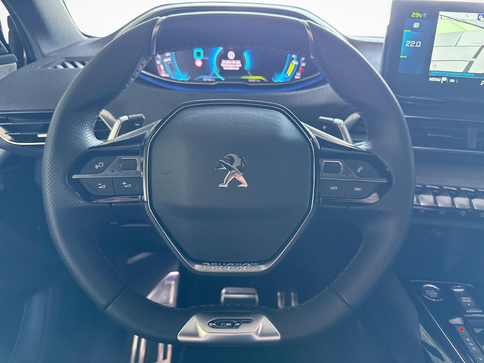 PEUGEOT 3008 1.6 Plug-in Hybrid4 GT-image-14