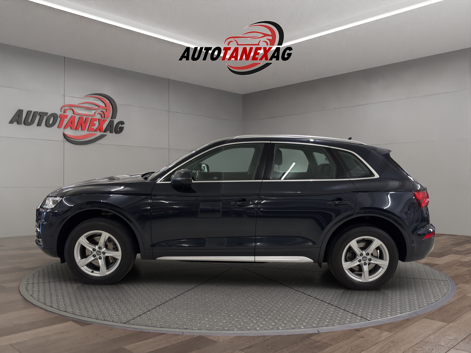 AUDI Q5 2.0 TFSI quattro S-tronic-image-1