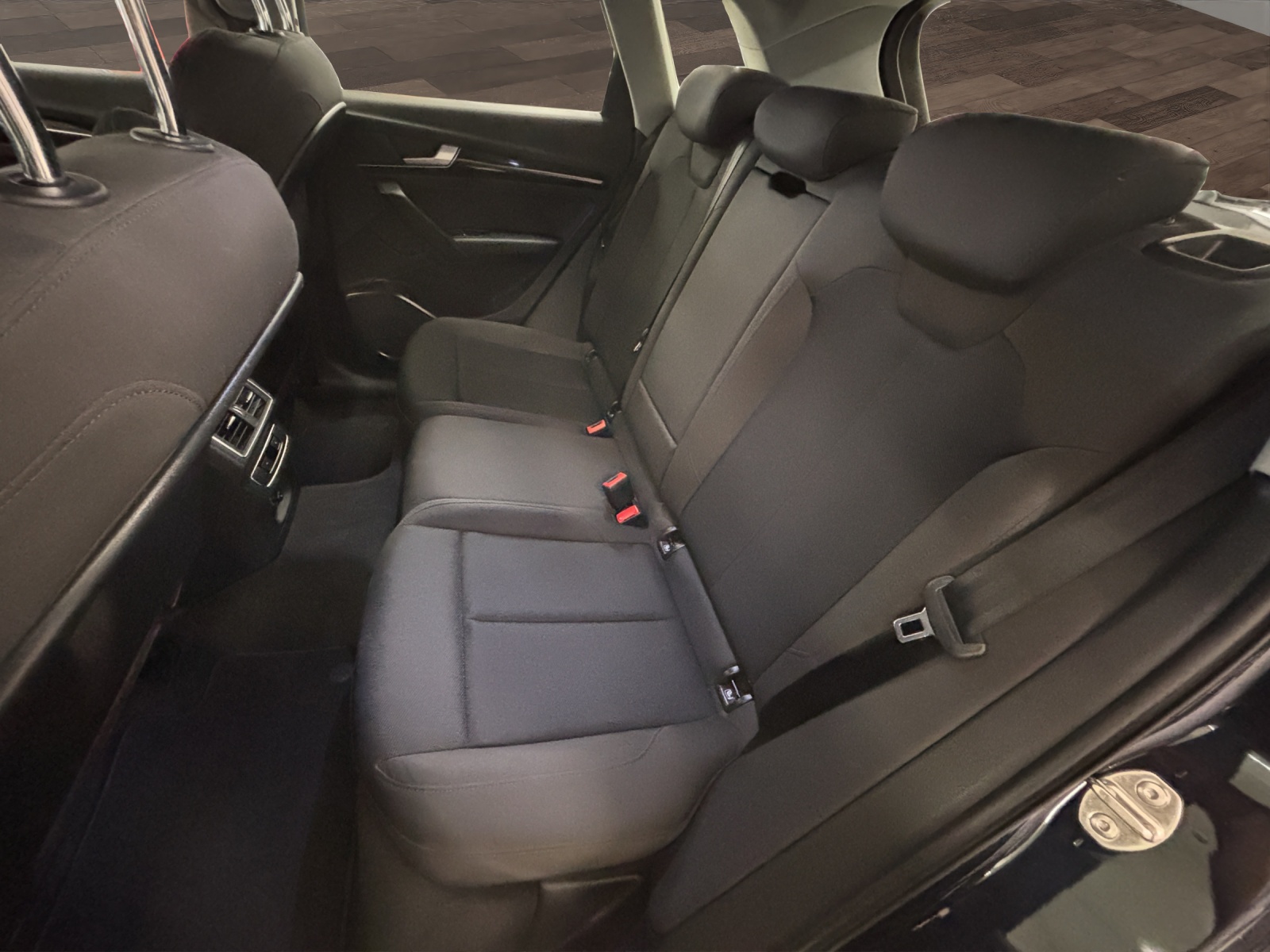 AUDI Q5 2.0 TFSI quattro S-tronic-image-12
