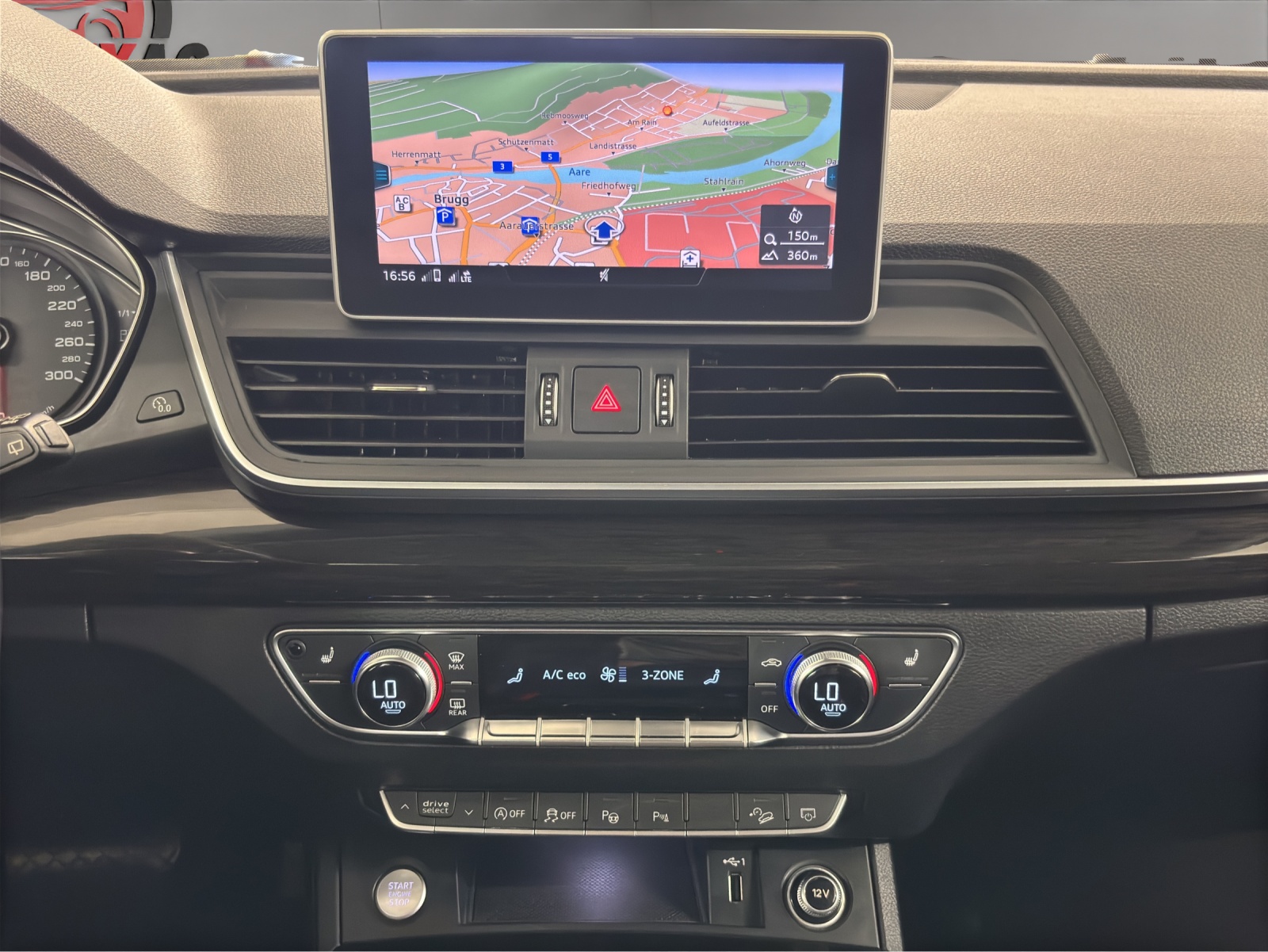 AUDI Q5 2.0 TFSI quattro S-tronic-image-15