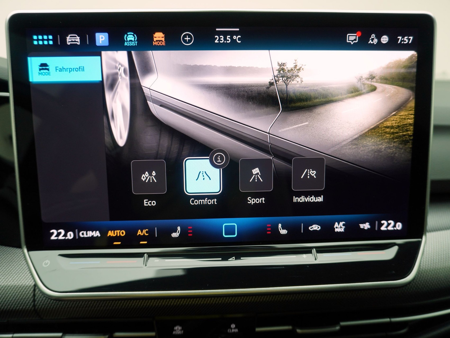 VW Golf 8 1.5 eTSI DSG R-Line **VW Werksgarantie bis 12/2029**-image-20