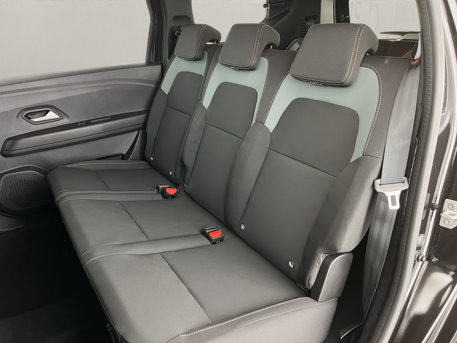 DACIA Jogger 1.8 Hybrid Extreme 7P-image-16