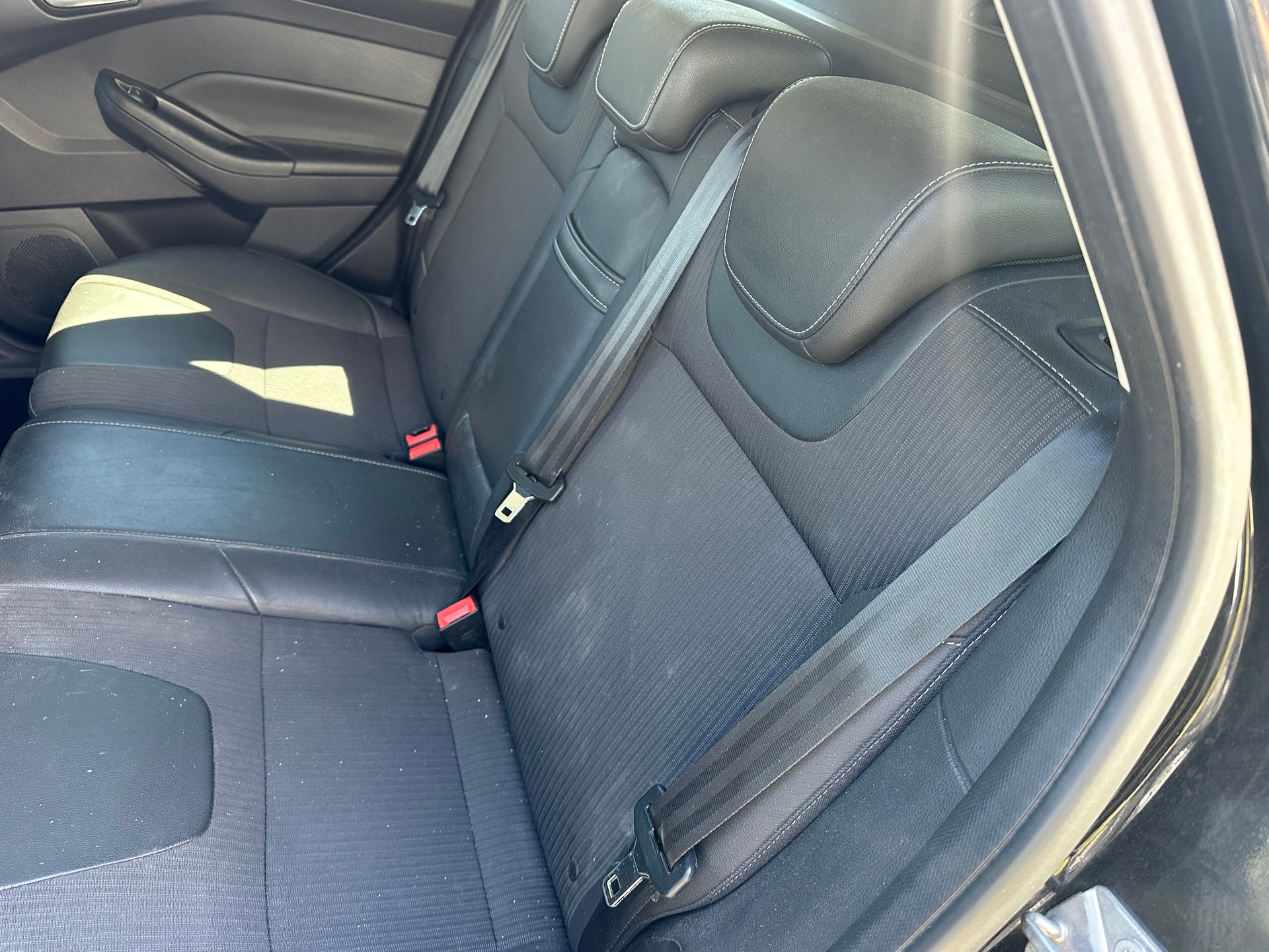 FORD Focus 1.6 SCTi Titanium-image-6