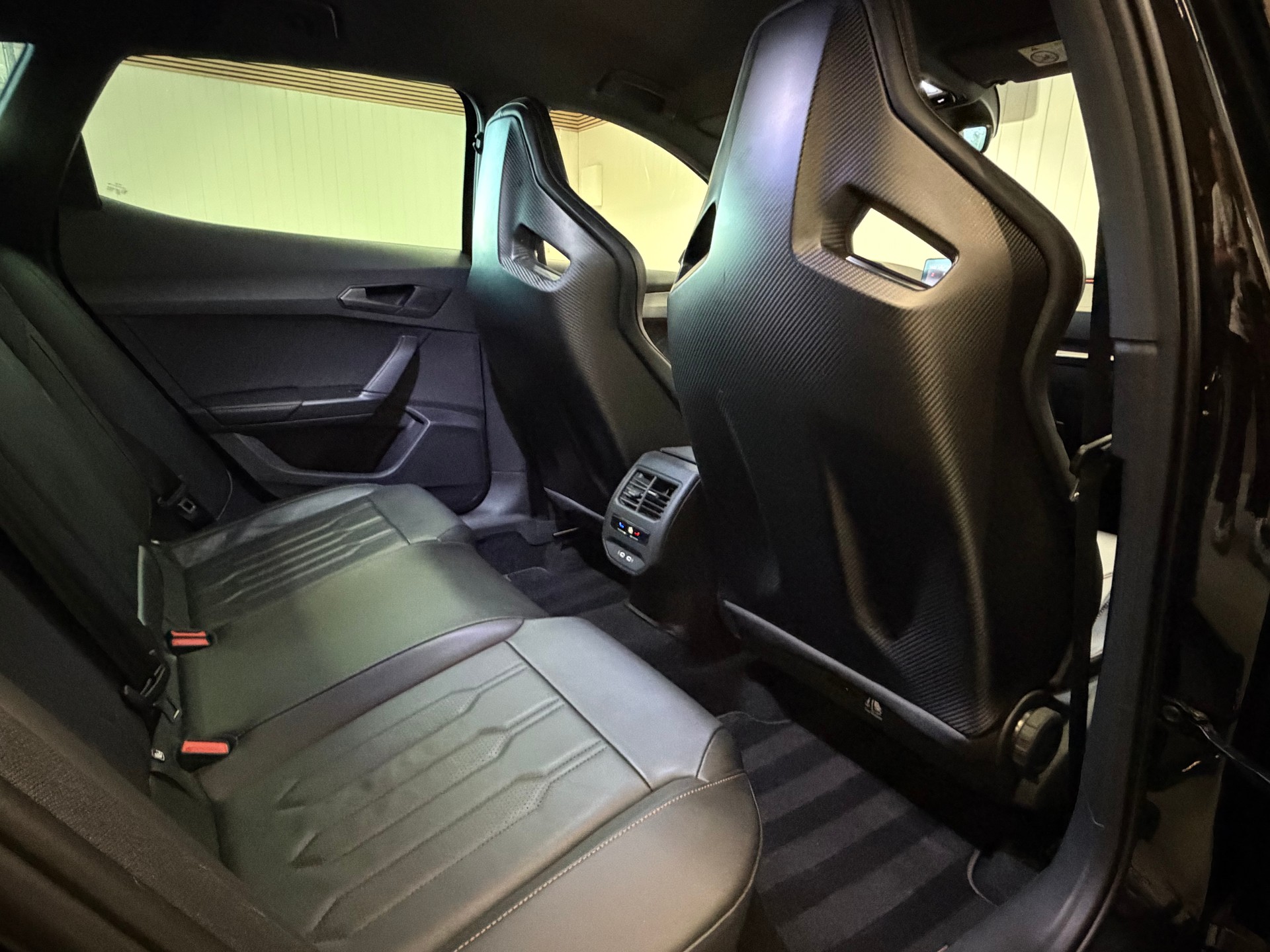 CUPRA Formentor 2.5TSI VZ5 4Drive DSG -frisch ab Service &MFK-image-19