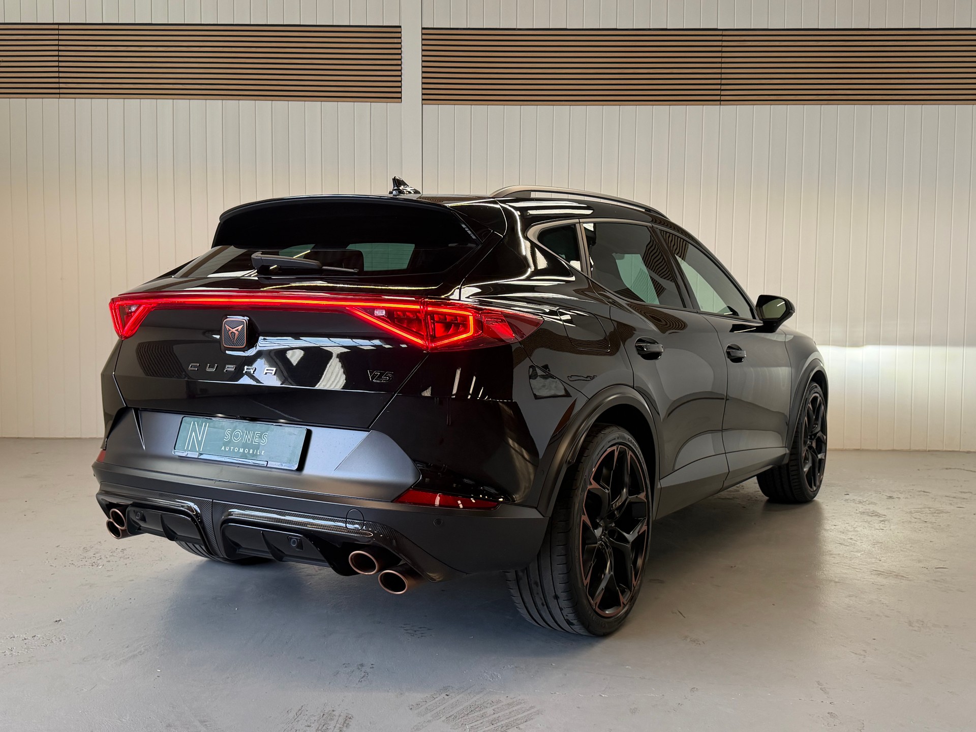 CUPRA Formentor 2.5TSI VZ5 4Drive DSG -frisch ab Service &MFK-image-4