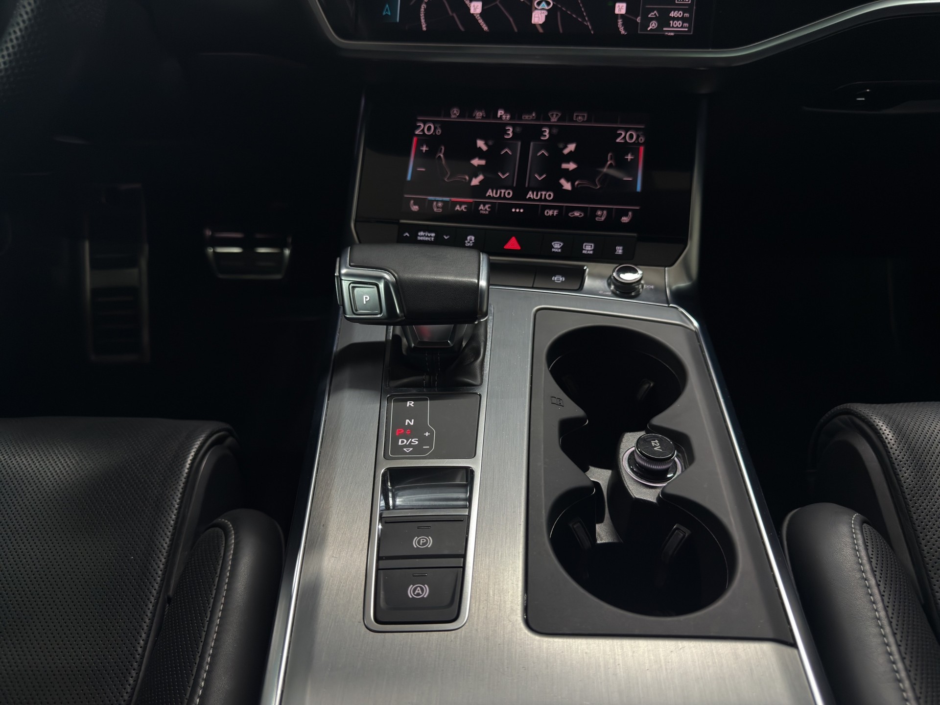 AUDI A6 Avant 45 TFSI Sport Attraction quattro S-tronic-image-17