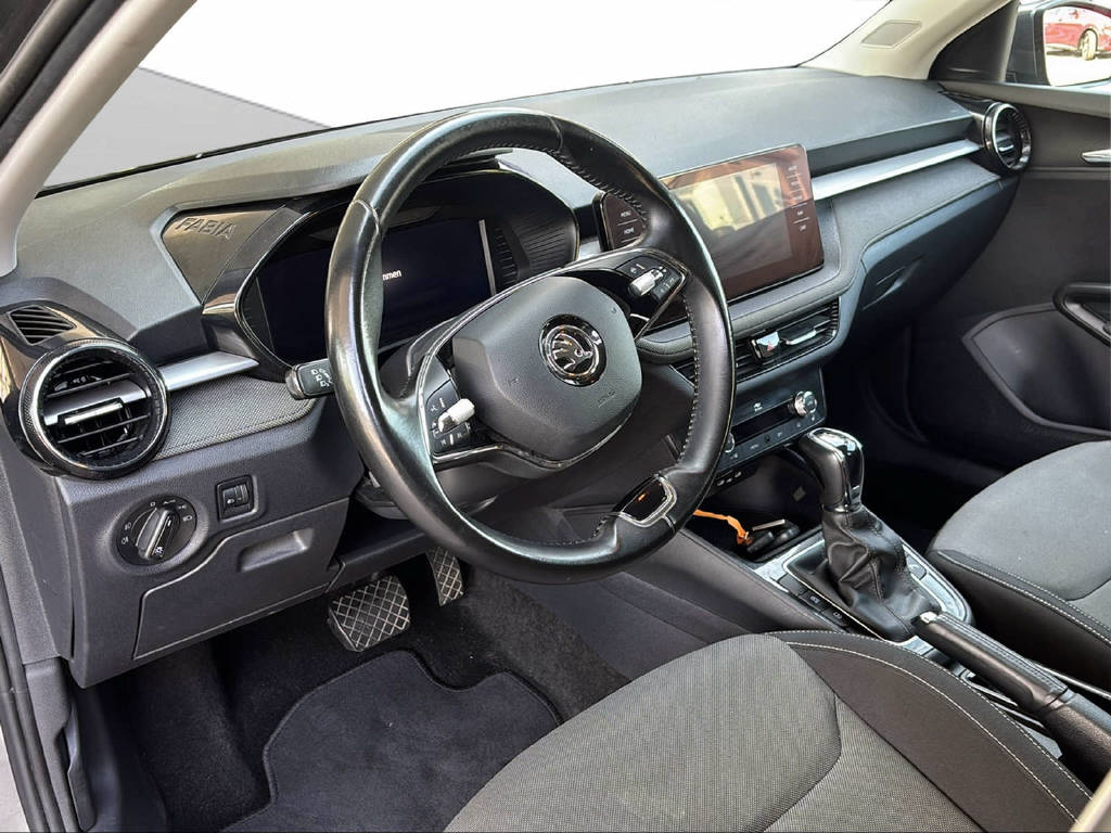 SKODA Fabia 1.0 TSI Ambition DSG-image-8