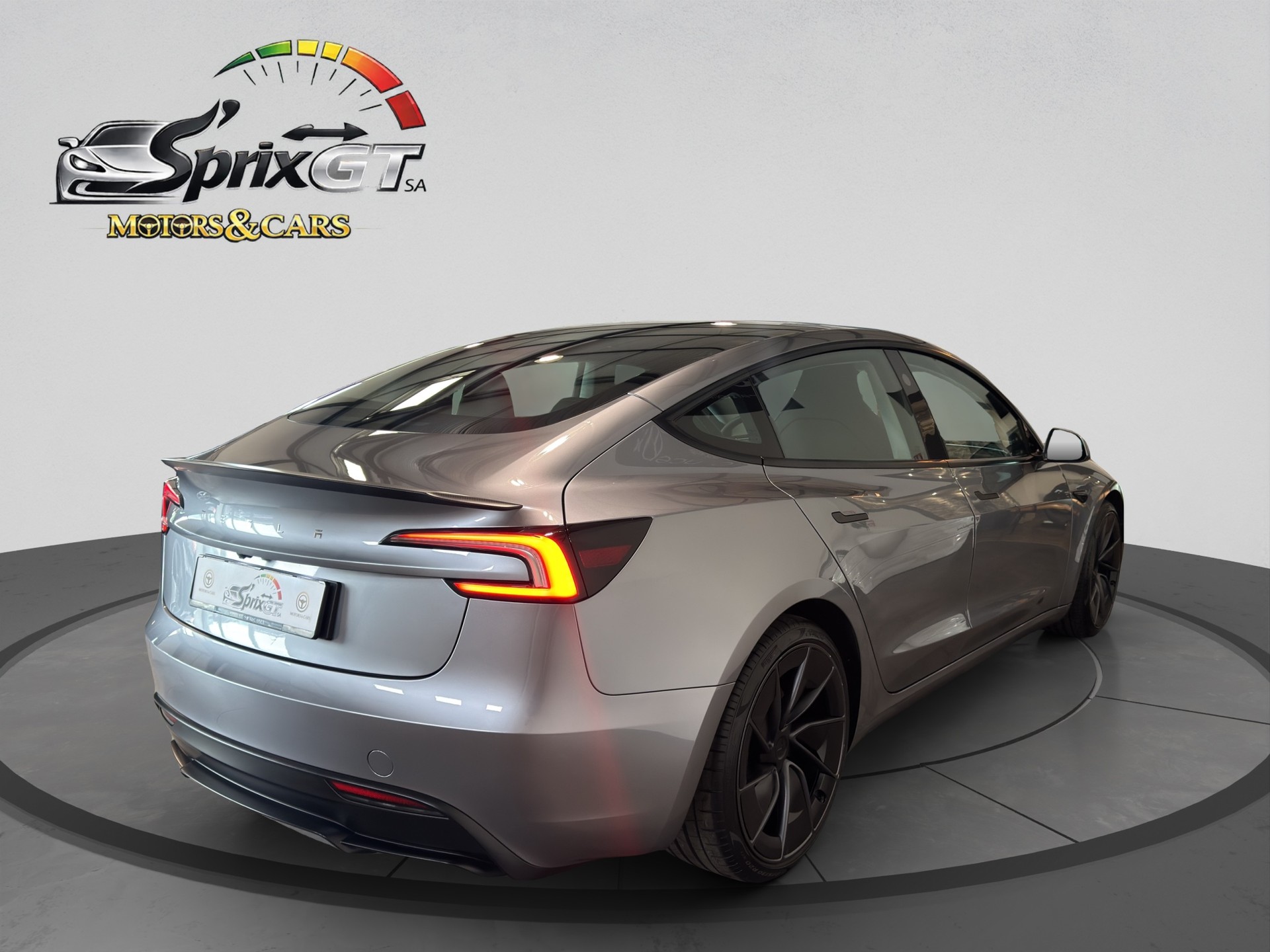 TESLA Model 3 Dual Motor Performance AWD-image-4