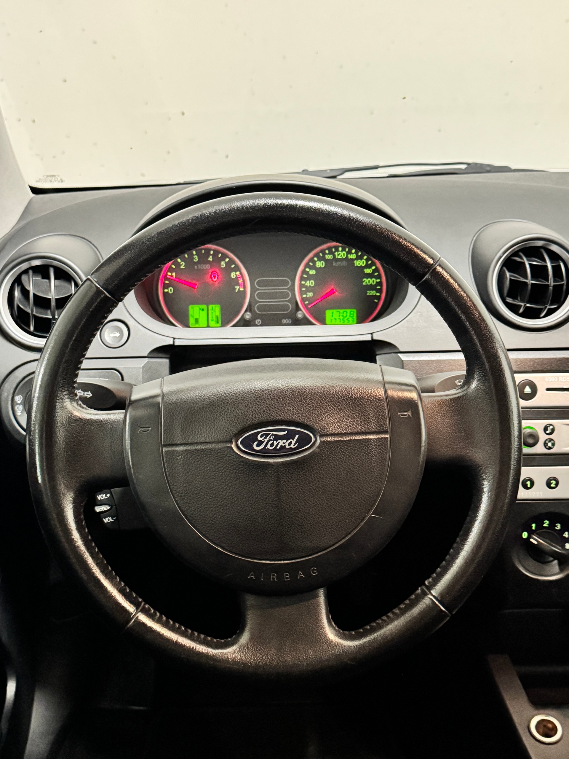 FORD Fiesta 1.6 16V Trend-image-9