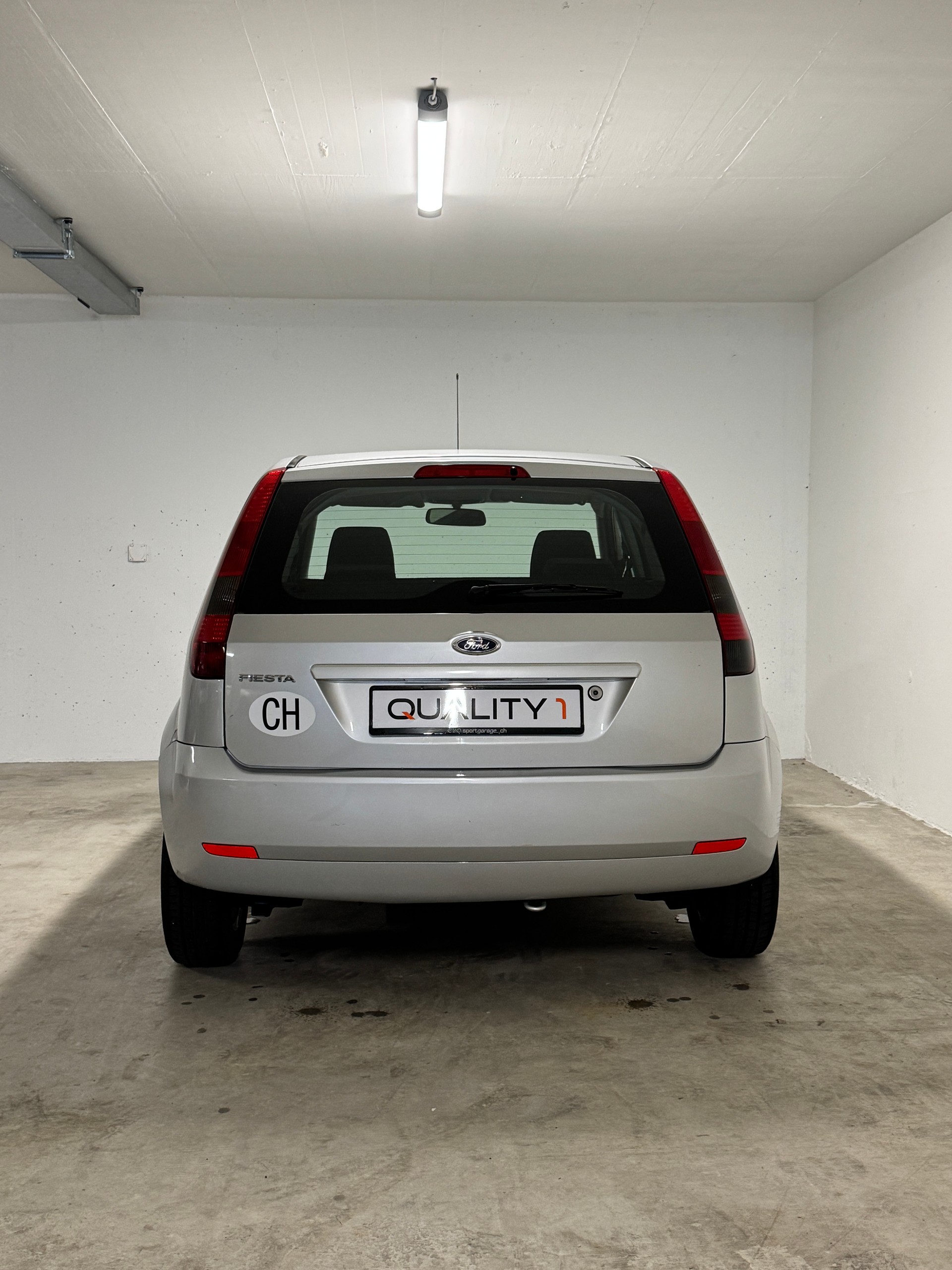 FORD Fiesta 1.6 16V Trend-image-3