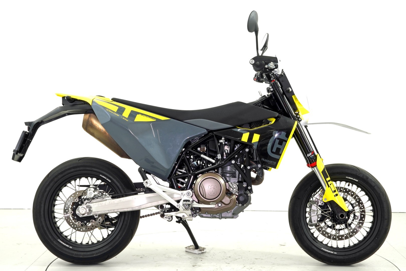 HUSQVARNA 701 Supermoto-showroom-element-3