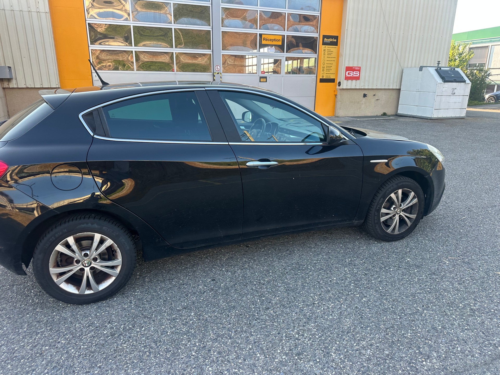 ALFA ROMEO Giulietta 1.4 T Distinctive-image-8
