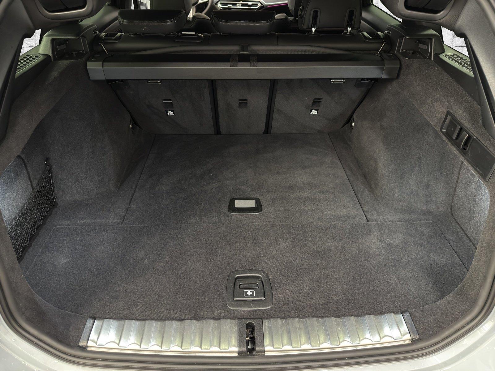 BMW 330d xDrive SAG Touring-image-16