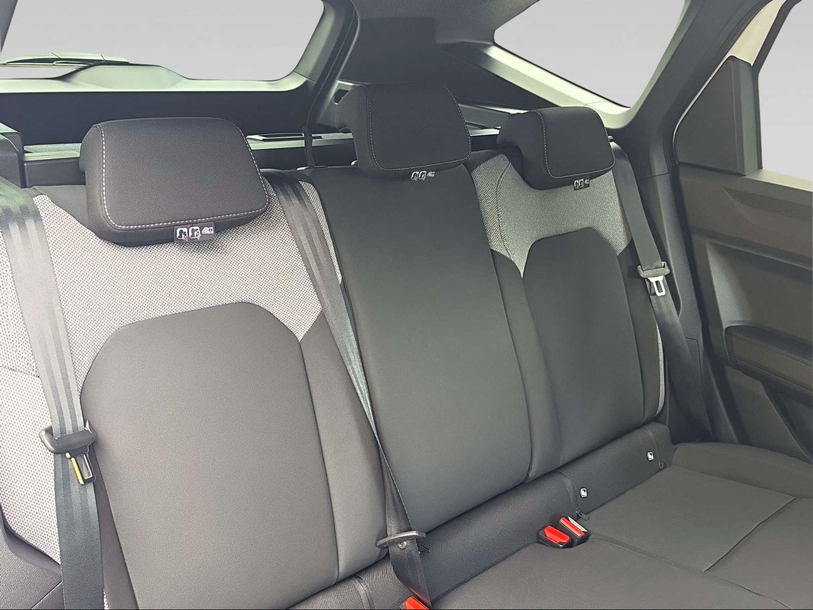 DACIA BIGSTER journey hybrid 155-image-11