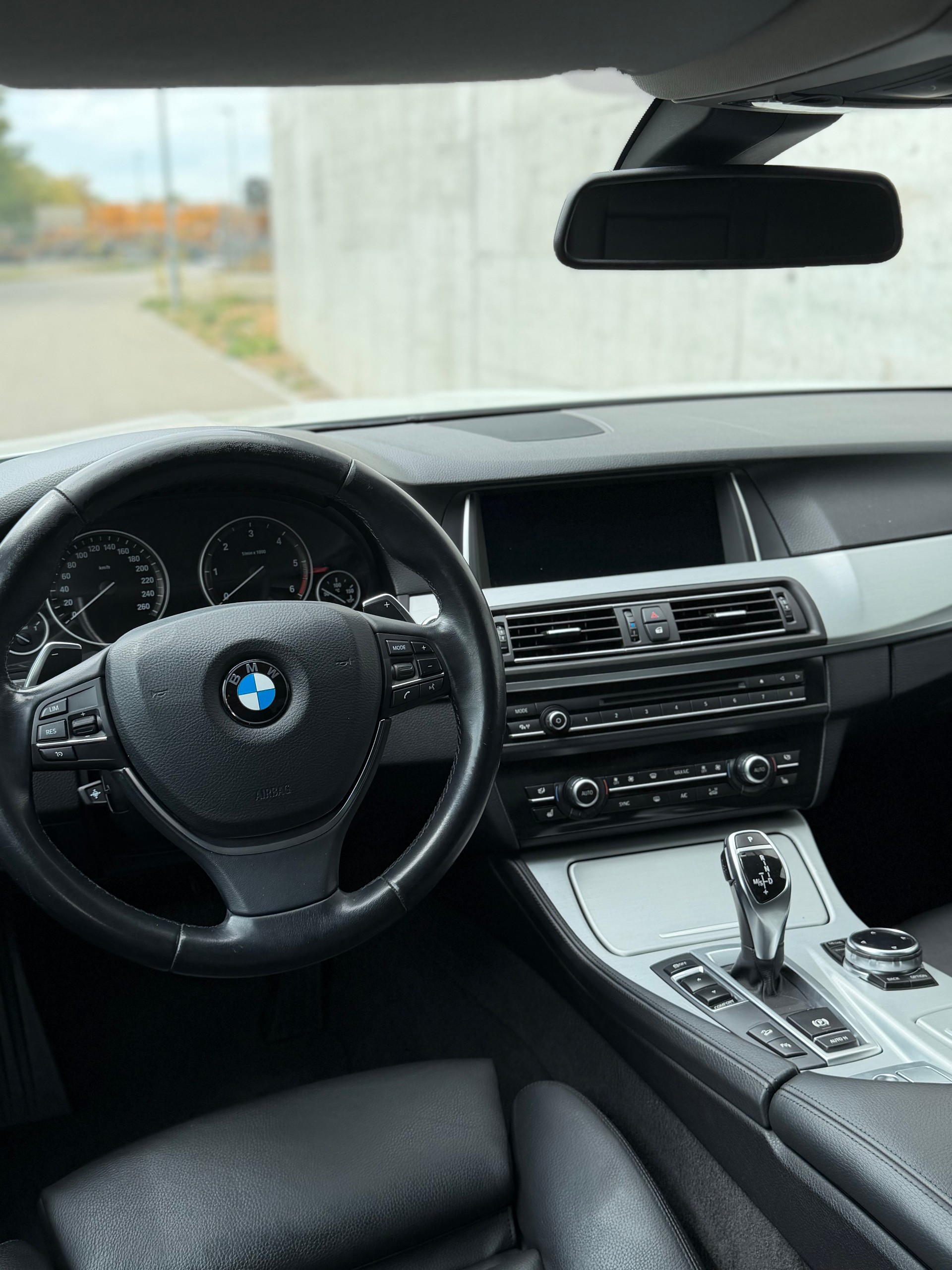 BMW 525d xDrive Steptronic-image-6