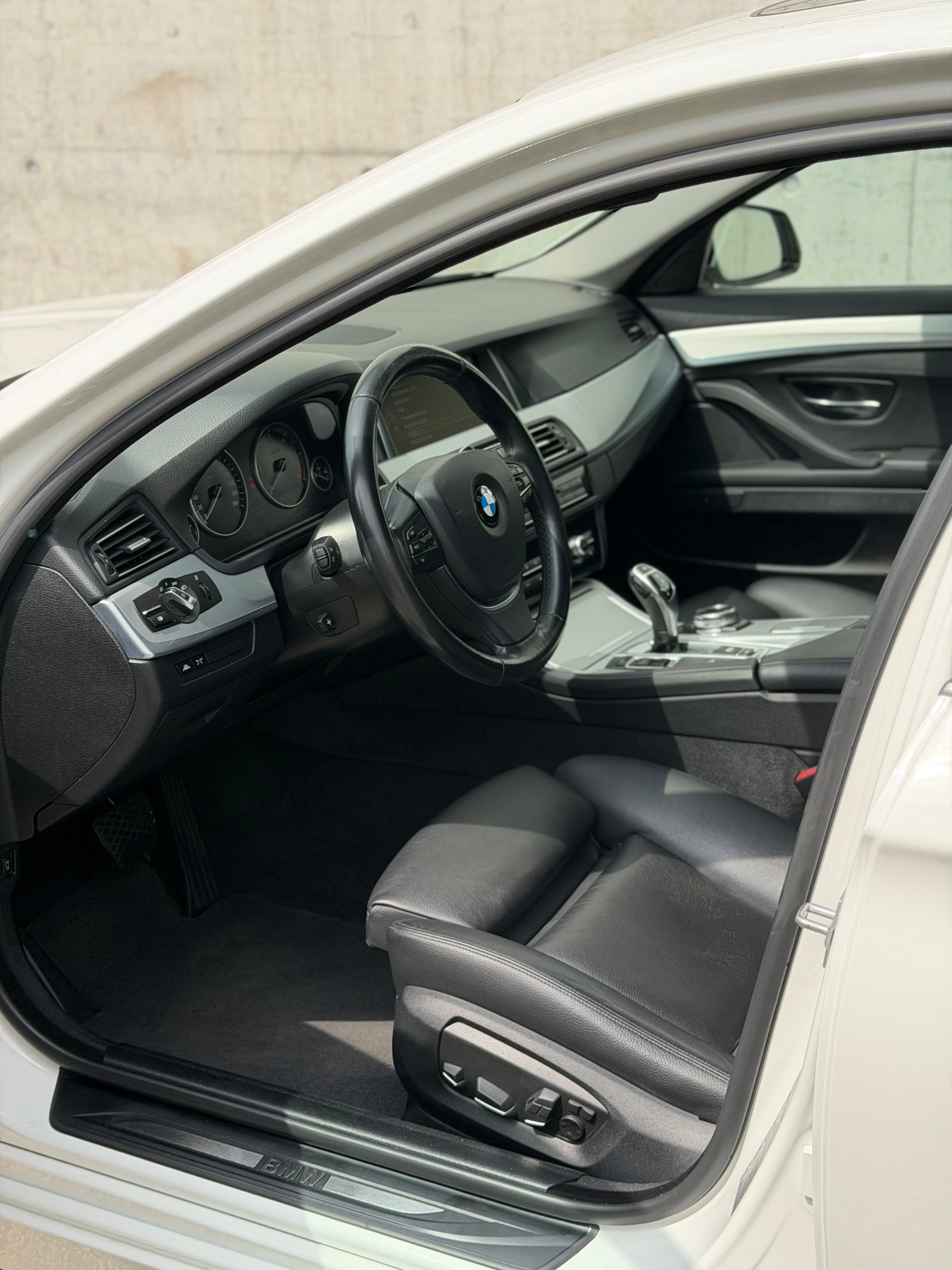 BMW 525d xDrive Steptronic-image-7