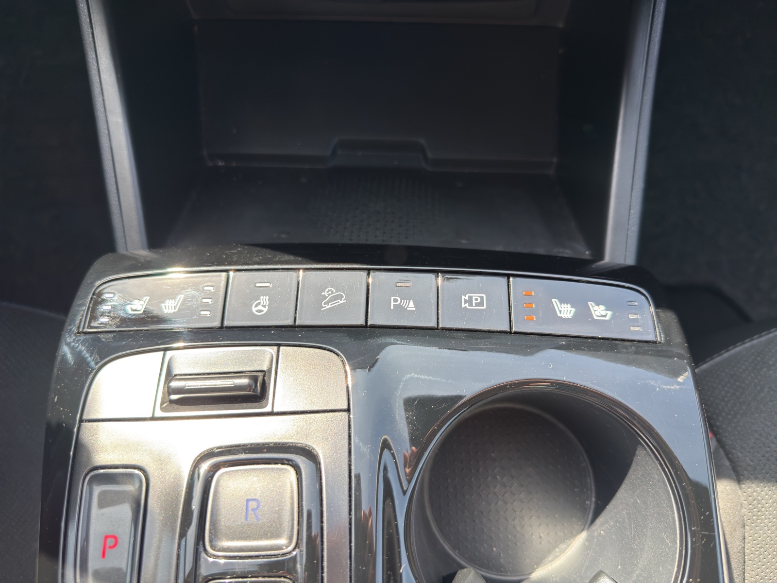 HYUNDAI Tucson 1.6HEV NLi LUX 4WD-image-13