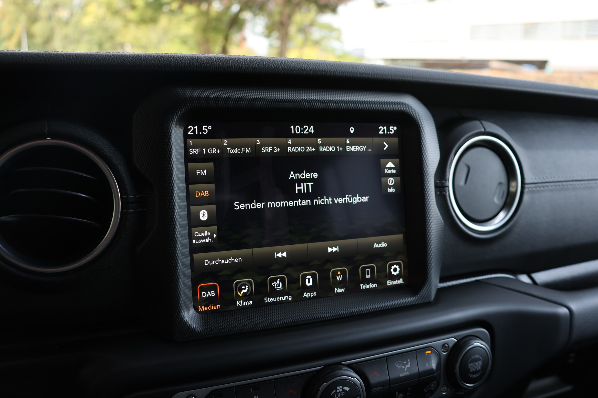 JEEP Gladiator 3.0 V6 Launch Edition-image-25
