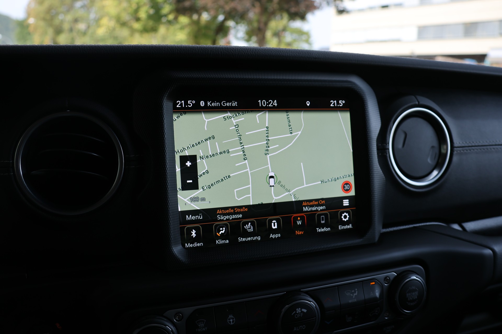 JEEP Gladiator 3.0 V6 Launch Edition-image-23