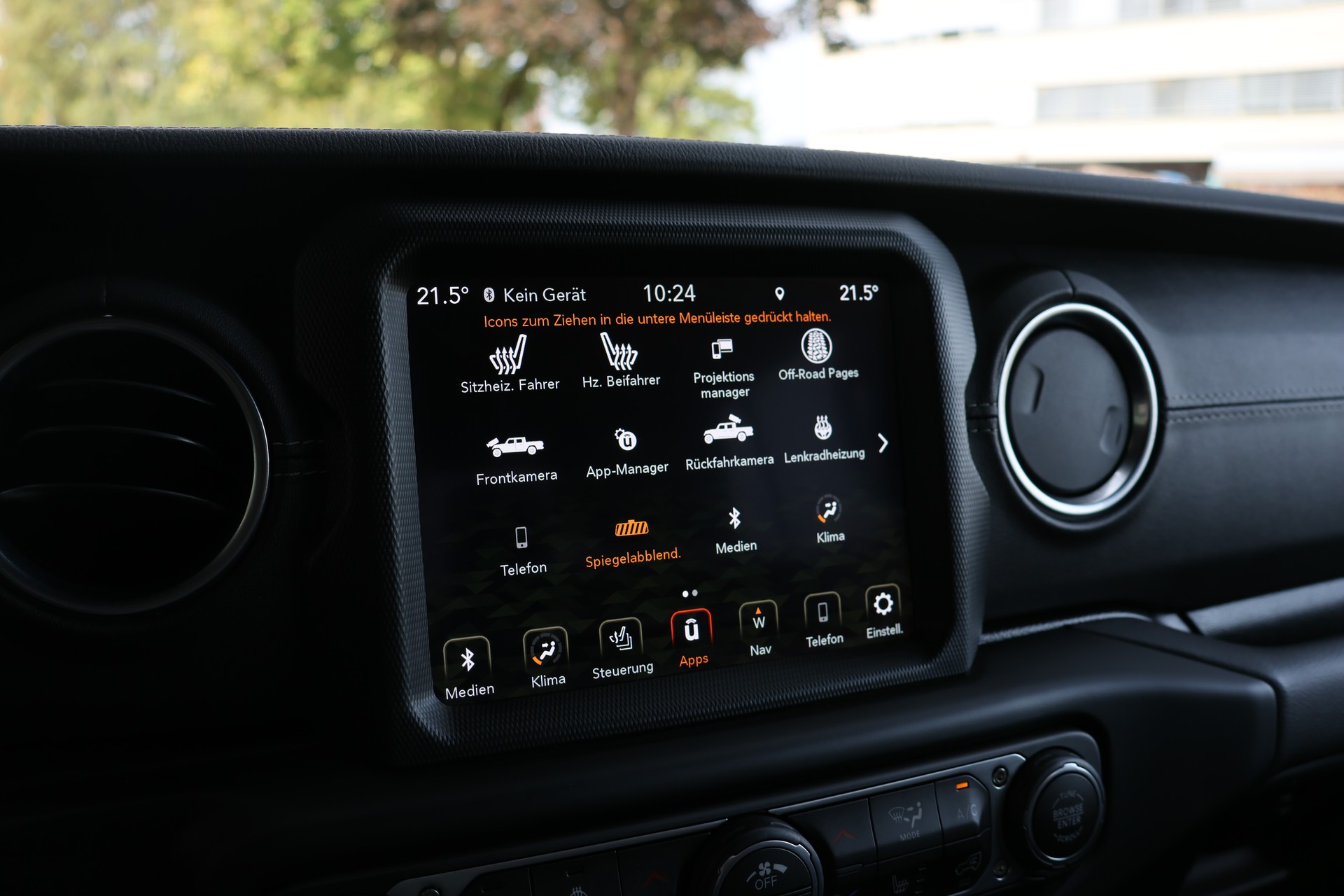 JEEP Gladiator 3.0 V6 Launch Edition-image-18